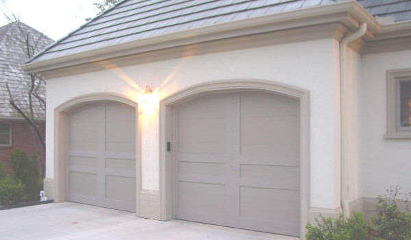 Garage Door Maintenance in Hyde Park